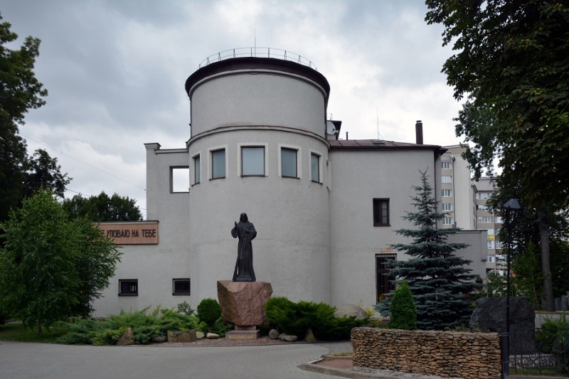 Otwórz galerię (7 fotografii) Kościół w Równem na Ukrainie