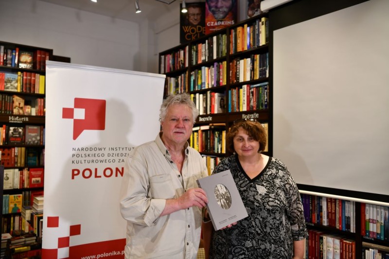 Otwórz galerię (10 fotografii) „Polacy w Kanadzie. Historia grobami pisana” – spotkanie w Księgarni Korekty