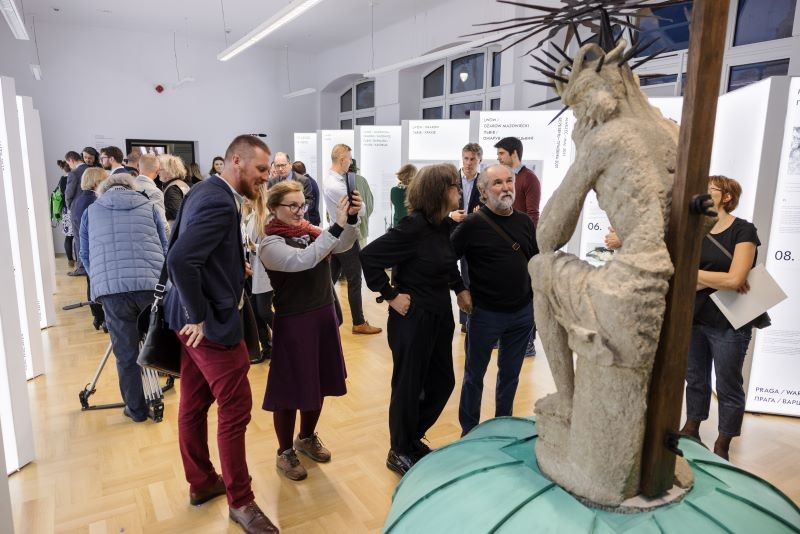 Otwórz galerię (14 fotografii) Wernisaż wystawy „To czego nie widać” w galerii Okno na Kulturę