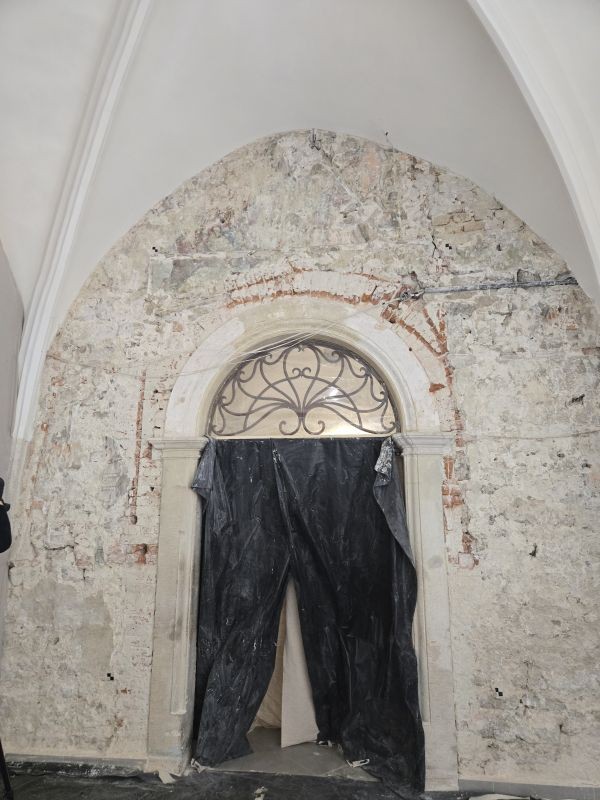 Otwórz galerię (3 fotografii) Muzeum Religii 02 Sciana po pracach 2025r